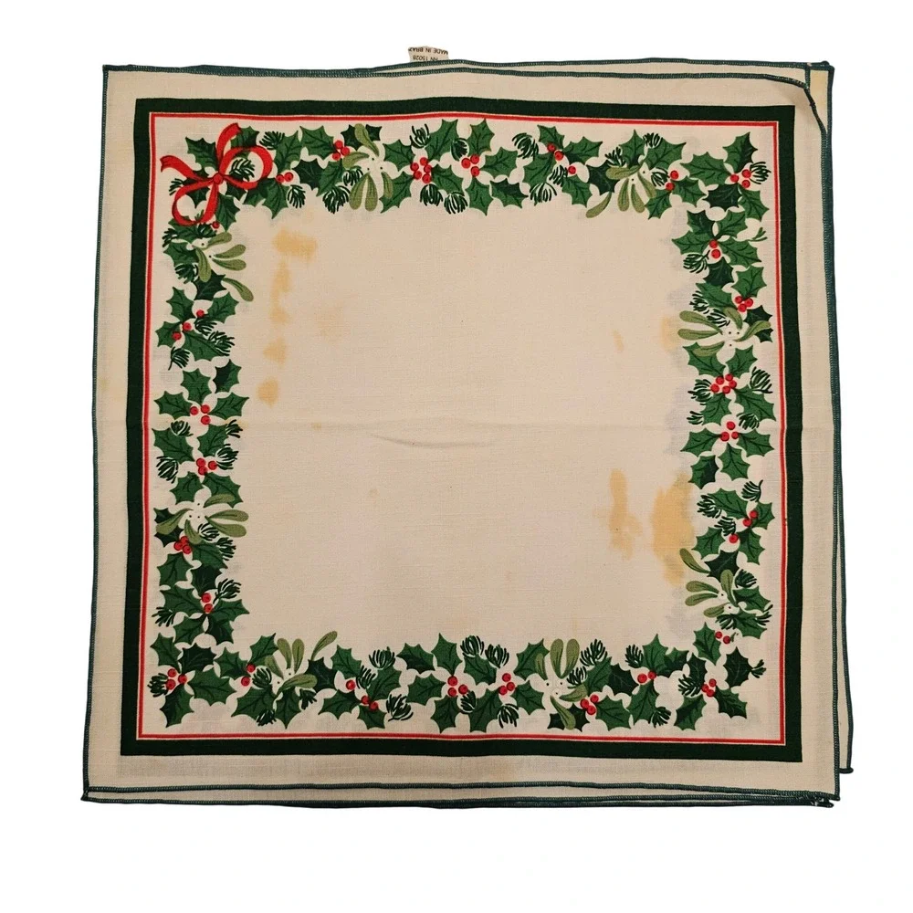 Vintage Christmas Napkins Set of 5 Green Holly Bow Scalloped 16x17 READ